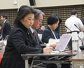 中医協総会に出席する吉川常任理事