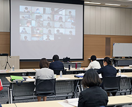 令和2年度第2回理事会の様子